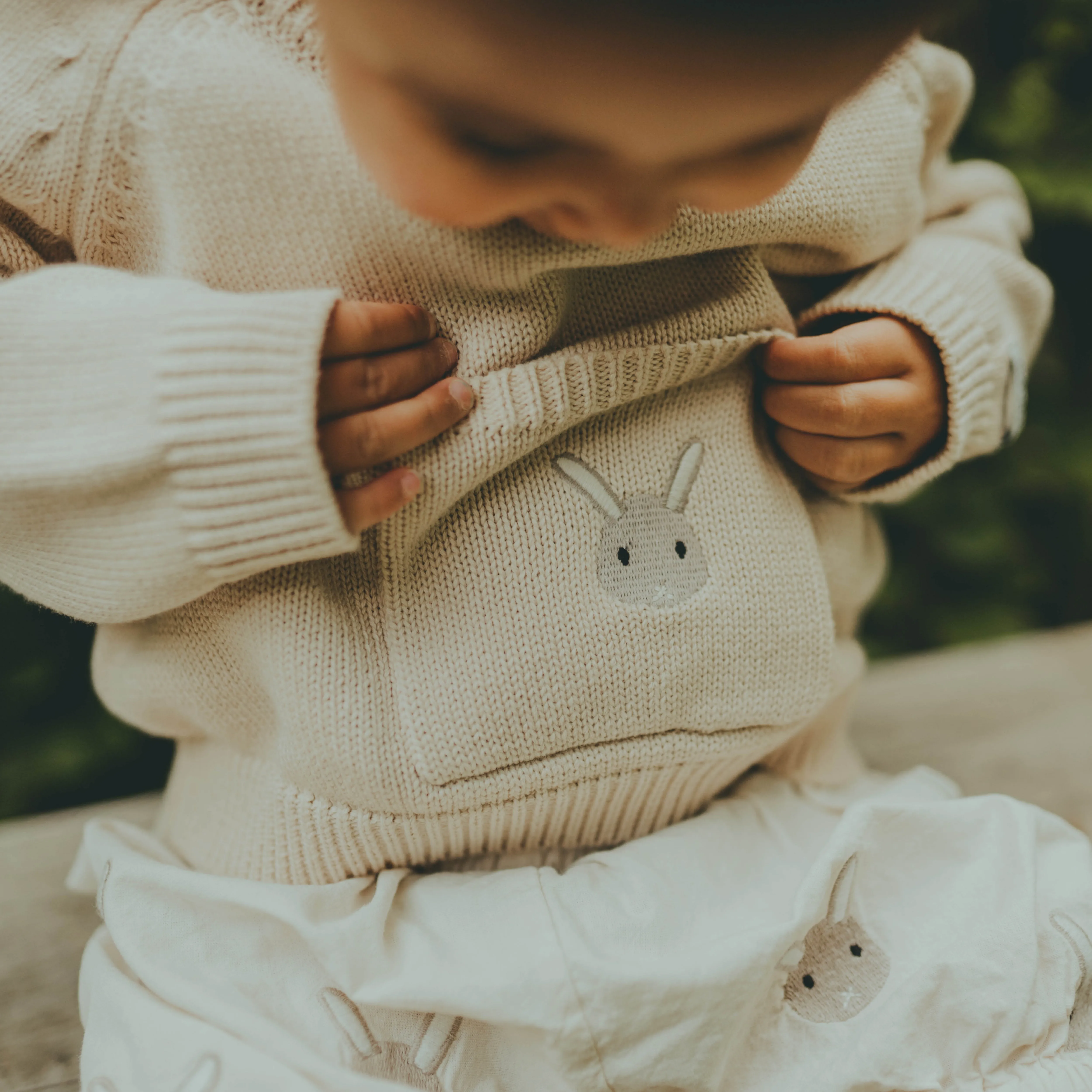 Qoeke Sweater | Bunny | Macaroon