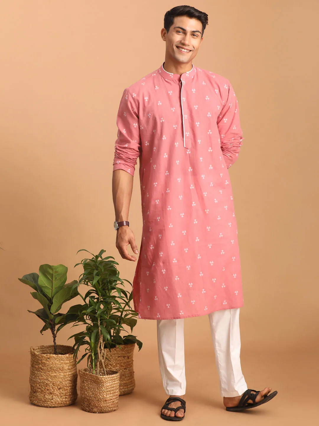 VASTRAMAY Pink Geometric Booti Kurta Set